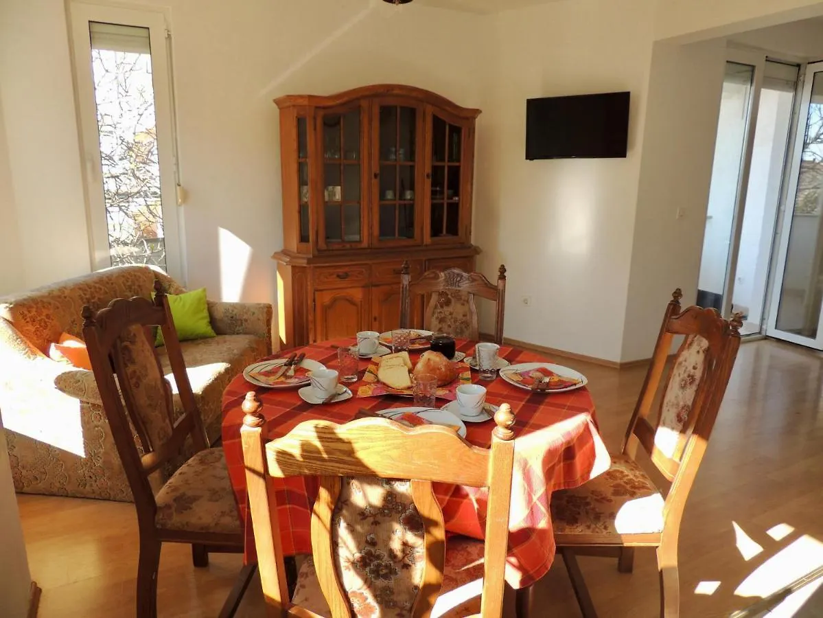 Apartments For Families Pakostane